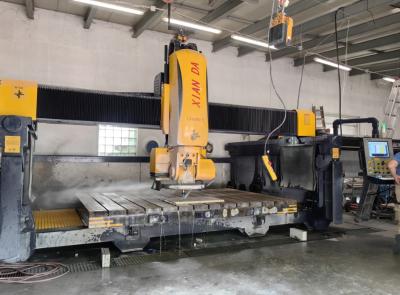 Chine Machine de découpe automatique de scies à pont à 5 axes pour la découpe de profilés de granit à vendre