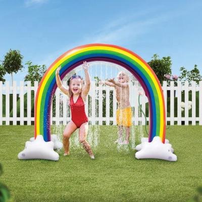 China Over 7 Years Old Baby Giant Inflatable Rainbow Arch Sprinkler Te koop