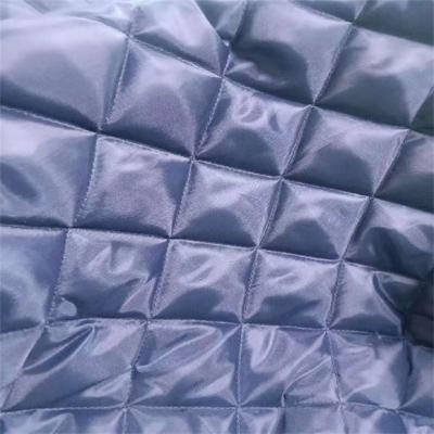 China poliéster al aire libre respirable el 142cm Diamond Quilting de la tela 160gsm en venta