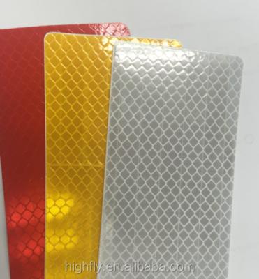 China Laminated cold for anti strong wind 3 years high quality colorful reflective vinyl/honeycomb cable banner for sale