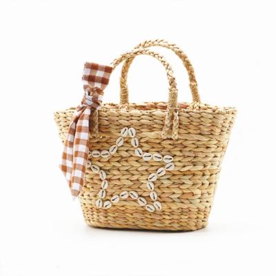 China Fashion Women's Straw Bucket Bag Large Capacity Drawstring Woven Beach Square Shape Wooden Round Handle Straw Bag for sale