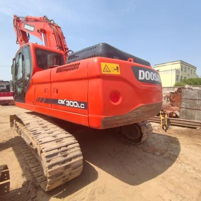 China Construction worksÂ   Used high quality DOOSAN DX300LC backyard excavator for sale for sale