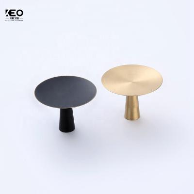 China Modern Good Quality Custom Made Home Cabinet Round Solid Brass Hardware Flat Knob Pull Handle for sale