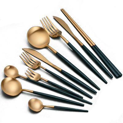 China Viable Wedding Stainless Steel Gold Cutlery With Ice Green Spoon Handle Colored Flatware for sale