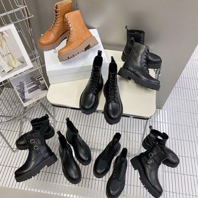 China Deodorization Design Famous Luxury Brand Shoes Warm Fashion Chunky Martens Boots Winter Platform Ankle Boots for sale