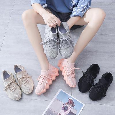 China Cushioning fashion design brand shoes Volcano Yeezy 350 v2 sports shoes men and women Yezzy 450 sports shoes sneakers for sale