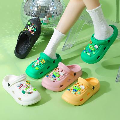 China Newest Logo Summer Eva Anti-Slip Slingback Custom Made Lightweight Garden Shoes Flat Rubber Fashion Clogs Shoes Slippers for sale