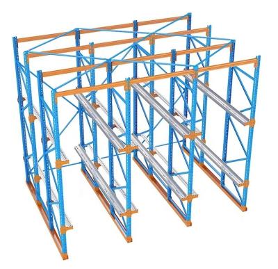 Cina Heavy Duty Warehouse Drive In Racking System Storage Cold Room Vertical Standard Drive In Rack in vendita