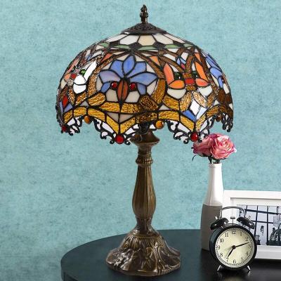 China 30cm 40cm Handgemachte Mondform Tiffany Glaslampe Tischleuchten Leseleuchte Luxusglas Tischlampe zu verkaufen