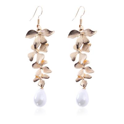 China Fashion BOHEMIA Leaf Flower Drop Earrings Women Jewelry Gold Color Long Tassel White Teardrop Hook Dangle Earring 2021 New for sale