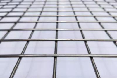 China 304 316L Stainless Steel Welded Mesh Panels With Rectangular Hole for sale