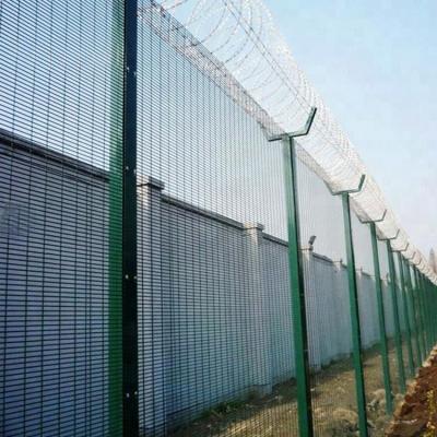 China 2022 easily assembled hot sale 358 mesh fence barbed wire prison mesh for sale for sale