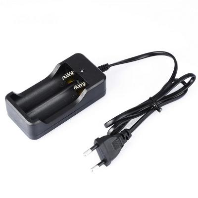 China Li-ion Battery Charger 3.7V 18650 EU/USA Standard Rechargeable Li-ion Battery Charger for sale