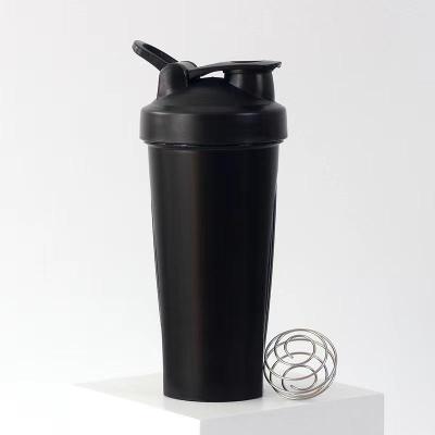 China New 2023 Pro Series Sustainable 20oz Black Shaker BlenderBottle Classic For Protein Shakes And Pre Workout for sale