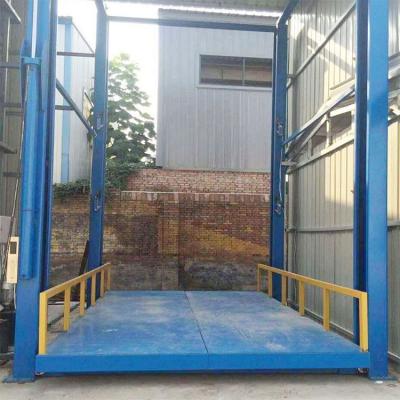 China 2020 New Design 10 Meters Hydraulic Industrial External Electric Goods Lift Cargo Lift for sale