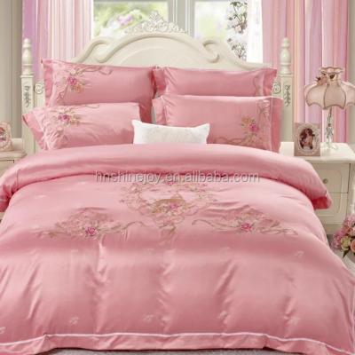 China Disposable chinese classical luxury pokemon embroidery bedding sets for sale for sale