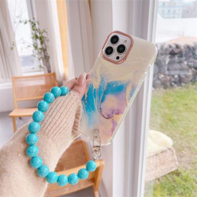 China Anti-fall pearls wristband phone case for iphone 13 pro, wrist strap cell phone case for iphone 11 12 XS Max for sale