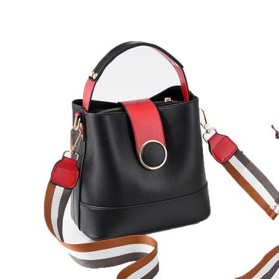 China Fashion Contrast Color Portable Casual Lock Buckle Strap Bucket Shoulder Messenger Bag Multi-pocket Wide PU Leather Ladies Girls Handbag for sale