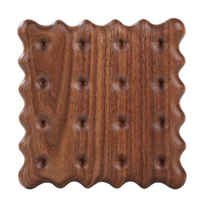 China Sustainable Custom Table Decor Cookie Cookie Shape Wooden Coaster Tea Coffee Coaster for sale