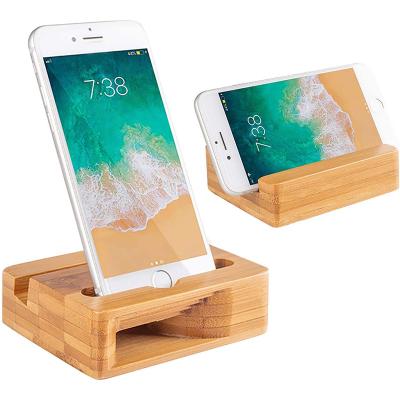 China Flexible Natural Universal Cell Phone Holder Bamboo Wood Desk Stand With Sound Amplifier for sale