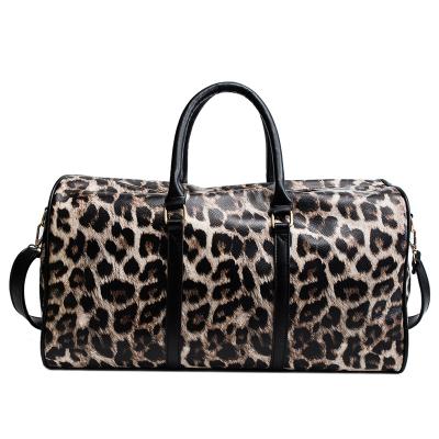 China High Quality Fashion PU Leopard Print Travel Duffel Bags,Weekender Travel Waterproof Printed Oversized Duffel Bag For Women Carry On for sale