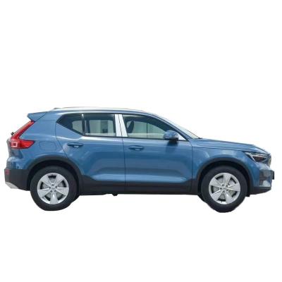 Chine 529km Automatique 2022 Volvo XC40 EV Recharge Utilisé OKM Pneus de voiture électrique Taille 235/55 R18 à vendre