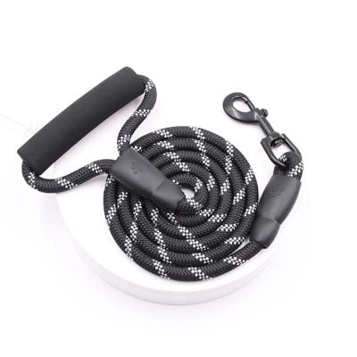 China Stored Reflective Medium Round Rope Dog Traction Rope Pet Walking Supplies and Large Dog Rope Imitation Nylon for sale