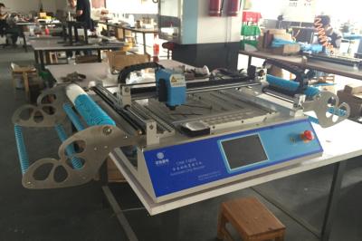 China Alimentadores todos de CHMT48VB 58pcs em uma máquina pequena Desktop de SMT da máquina da picareta e do lugar da máquina à venda