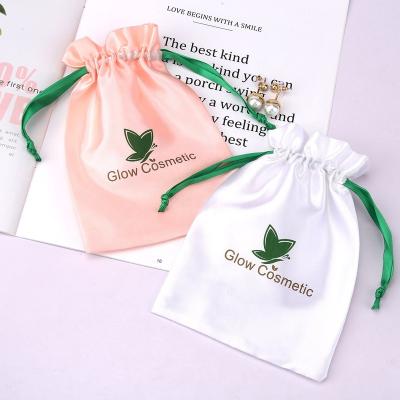 China Large Dust Satin Drawstring Hair Extension Bags High Heels Lady Bags Silk Silk Pouch High End Natural Skin Care Cosmetic Makeup for sale