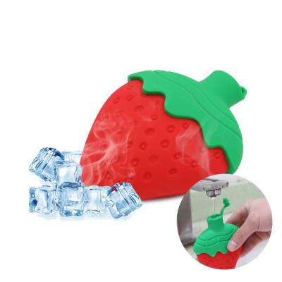 China Stocked Cooling Toy 2022design Laroo Summer Silicon Fruit Eatable Durable Ice Chew for All Size Pets for sale