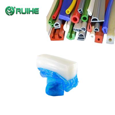 Chine Usage universel translucide flexible de tube en caoutchouc de silicone de l'extrusion HTV à vendre