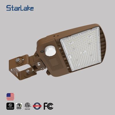 China Durable Warehouse LED Area Light 70W-500W 15000LM-75000LM Adjustable CCT IP65 for sale