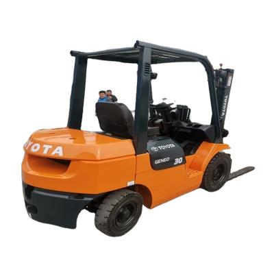 China High Efficiency Japanese Telehandler Forklifts Used Toyota Forklift Diesel Forklift 3 Ton Pallet Truck for sale