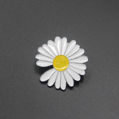 China Korean Pop Star G-dragon Central Institute of Statistics KPOP Little BGP Daisy Metal Enamel Pin for sale