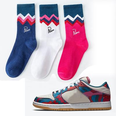 China 2021 wholesale custom logo unisex pure cotton shoe decoration basketball sports antibacterial socks for sale