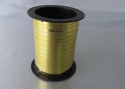 China Gelbes Goldmetallisches Windenband 10mm X 10m für Geschenkverpackung und -dekoration zu verkaufen