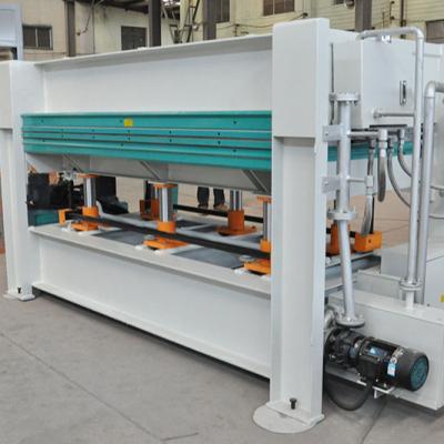 China MDF home use plywood melamine hot oil press hydraulic laminating wood machine for veneer product melamine board for sale