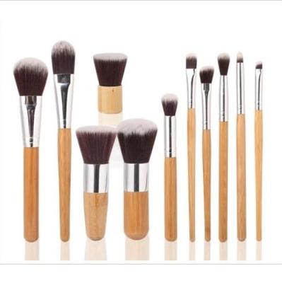 China Angular Blush Wooden Handle 11Pcs Professional Makeup Cosmetic Soft Eyeshadow Foundation Concealer Brush Set Brushes Beauty Tool for sale