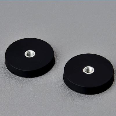 China Hot Selling Powerful Industrial Magnet Rubber Coated NdFeB Mounting Magnets With Screw Pot Magnets for sale