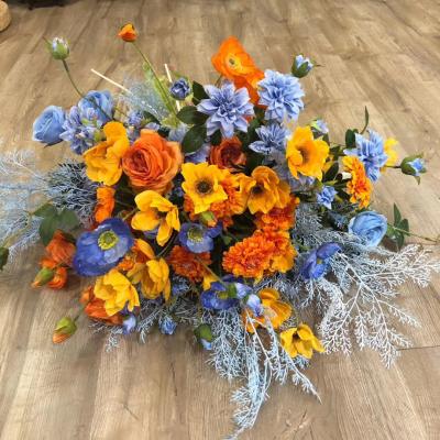 China Convieniently Contrast Blue Orange Colors Wedding Flower Arrangement Artificial Flowers For Wedding Arch Home Decoration for sale