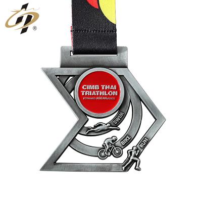 China Europe Factory Design Custom Hollowed Metal Triathlon Medals No Minimum for sale