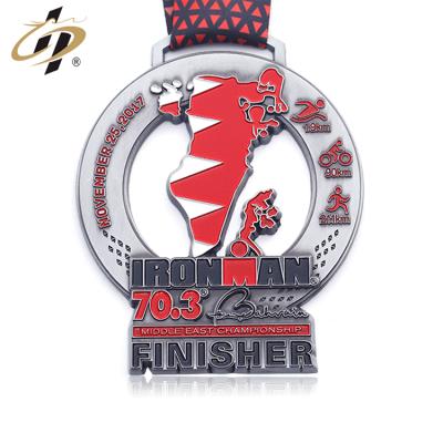 China Custom Bahrain Zinc Alloy Metal Antique Silver Triathlon Sports Award Medals For Iron Man for sale