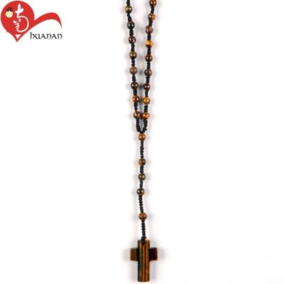 China Durable European Style Prayer Catholic New China Wooden Designs Beads Wooden Rosary Cross Necklace for sale