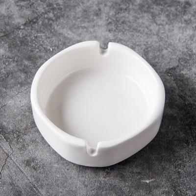 China Customizable standard square shape stock square shape cheap factory restaurant porcelain ashtray logo ceramic smoking ashtray for sale