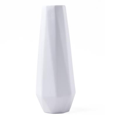 China Europe Design Unique Custom Home Decoration Porcelain Ceramic White Flower Vase for sale