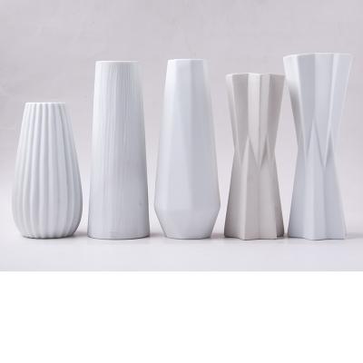 China Europe Design Custom Unique Modern Home Decoration Ceramic Vase Big Tall for sale