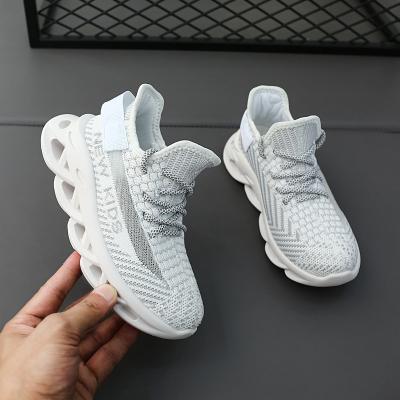 China Wholesale Knitting Cushioning, Cheap Men's Running Shoes / Breathable Lightweight Men's Trainers Sports Shoes for sale