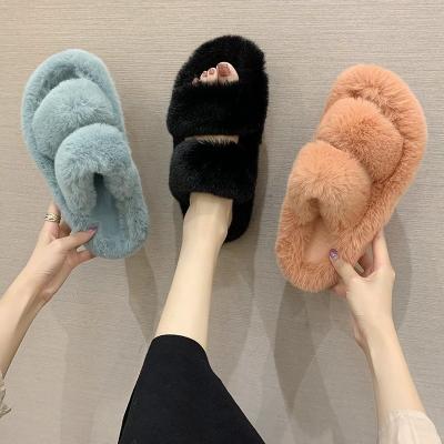 China Fashion Trend Women Vegan Faux Fur Slider Slippers Winter Open Toe Mule Ladies Sandals Fluffy House Slide for sale