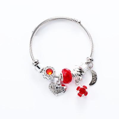 China 2021 Fashionable CLASSIC Stainless Steel Bracelet DIY Kid Charm Bracelet for sale