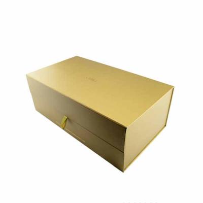 China Recyclable Accept Custom Paper Gift Packaging Boxes For Clothing for sale